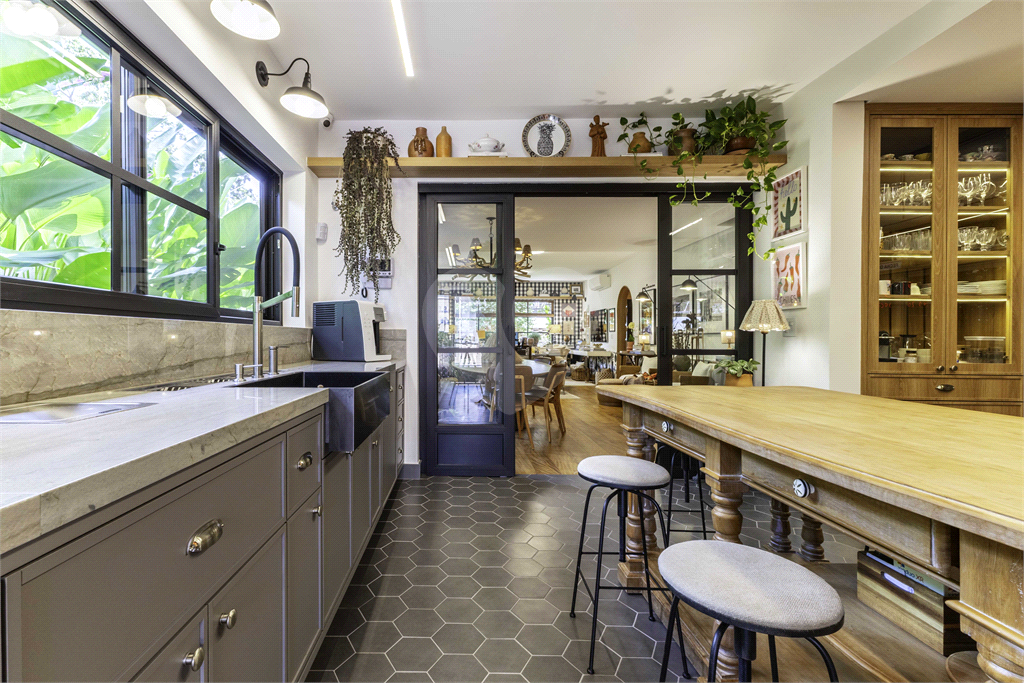 CASA À VENDA COM 3 QUARTOS NO CITY BOAÇAVA
