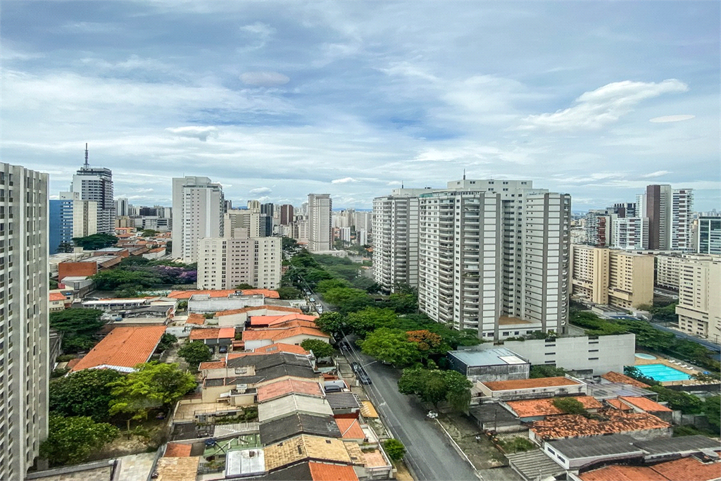 Apartamento Seminovo porteira fechada na Vila Mariana