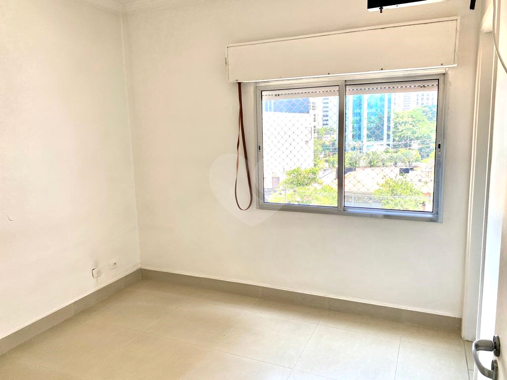 APARTAMENTO em VILA NOVA CONCEIÇÃO
