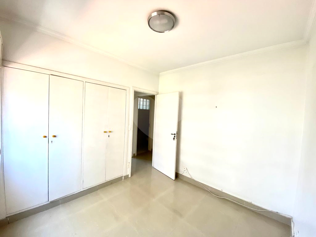 APARTAMENTO em VILA NOVA CONCEIÇÃO