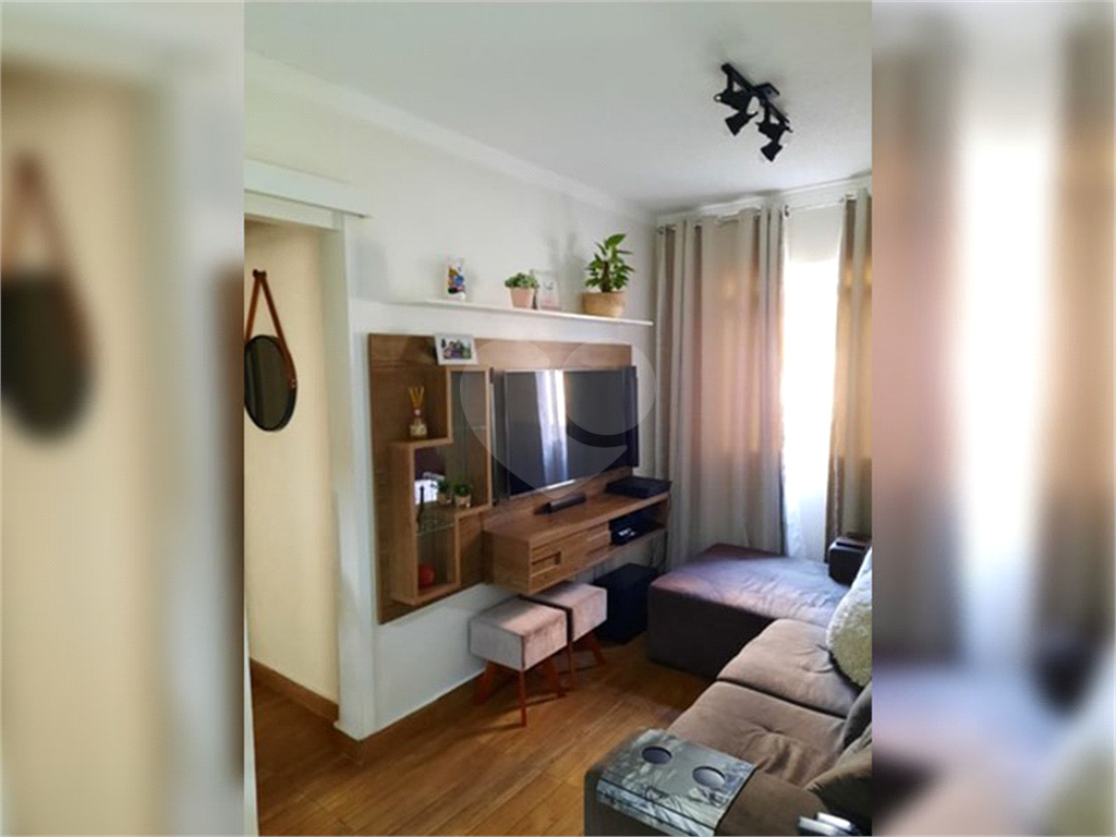 Apartamento à venda com 3 quartos, 60m² - Foto 3