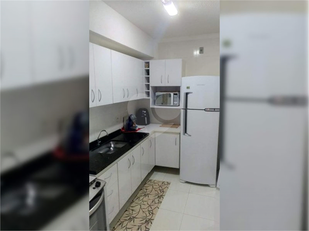 Apartamento à venda com 3 quartos, 60m² - Foto 20