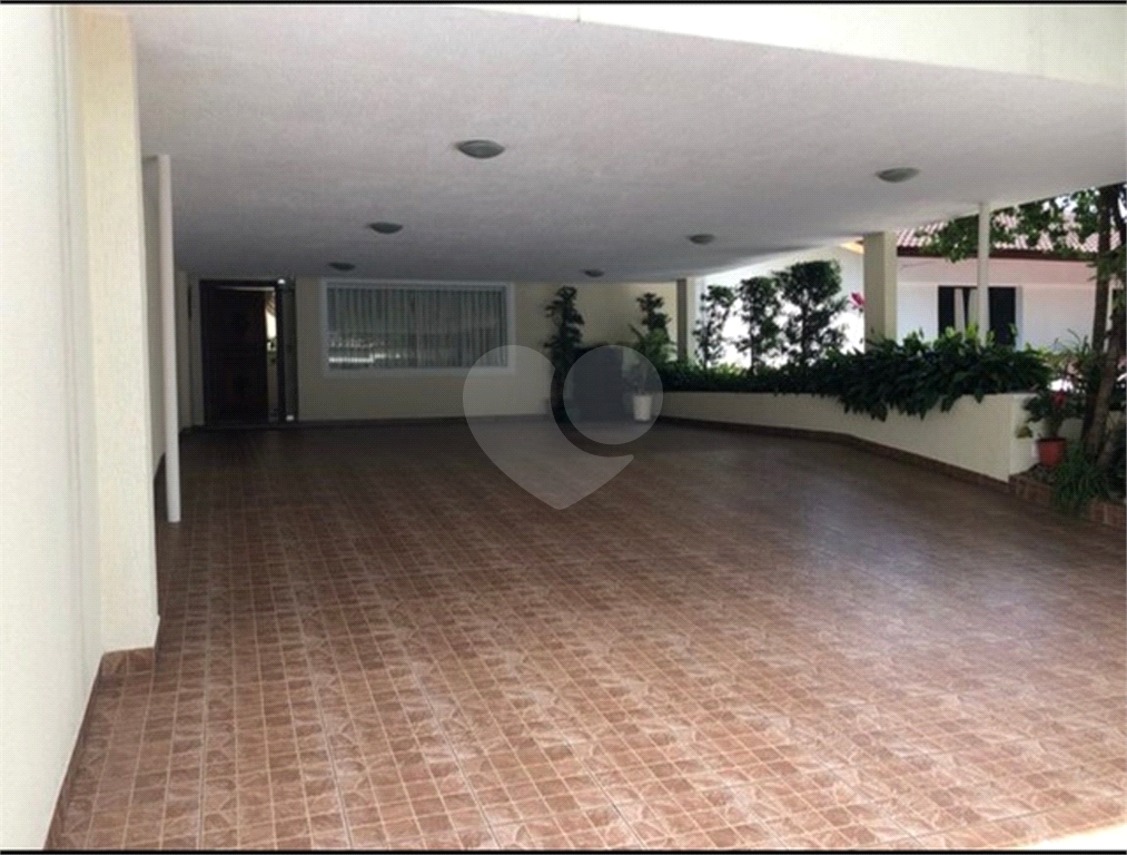 Casa Alto padrão no Brooklin 423m² com 4 suítes e 6 vagas 