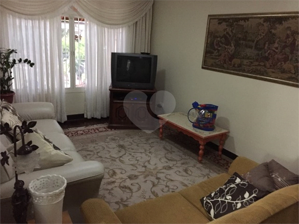 Casa Alto padrão no Brooklin 423m² com 4 suítes e 6 vagas 