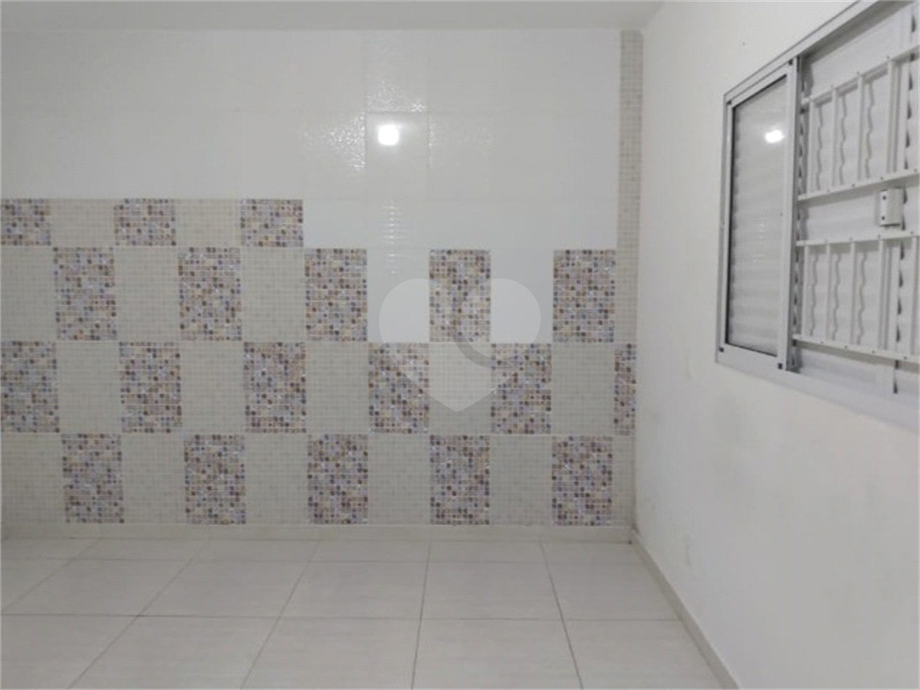Casa à venda com 2 quartos, 100m² - Foto 12
