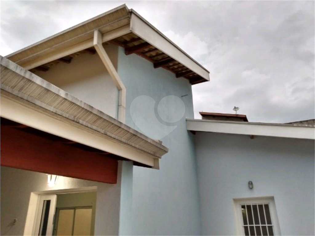 Casa à venda com 2 quartos, 100m² - Foto 2
