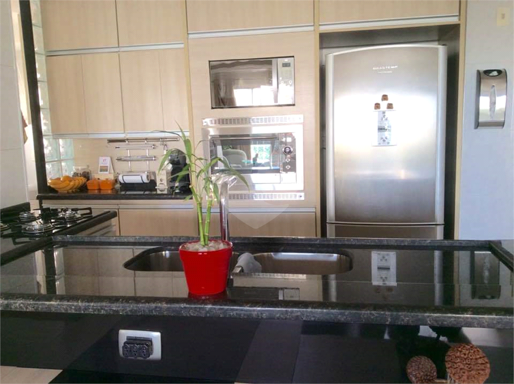 APARTAMENTO em JARDIM GUEDALA