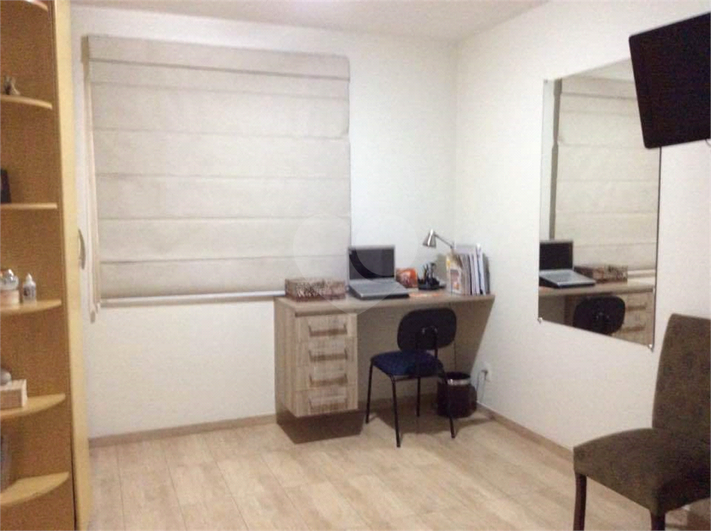 APARTAMENTO em JARDIM GUEDALA