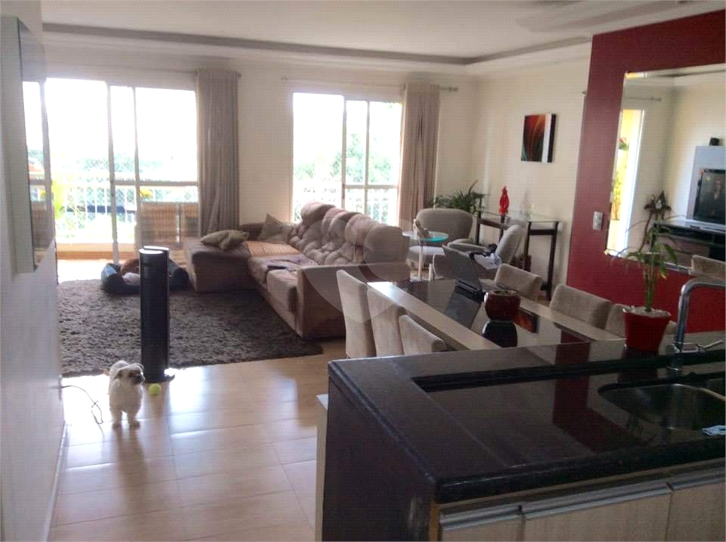 APARTAMENTO em JARDIM GUEDALA