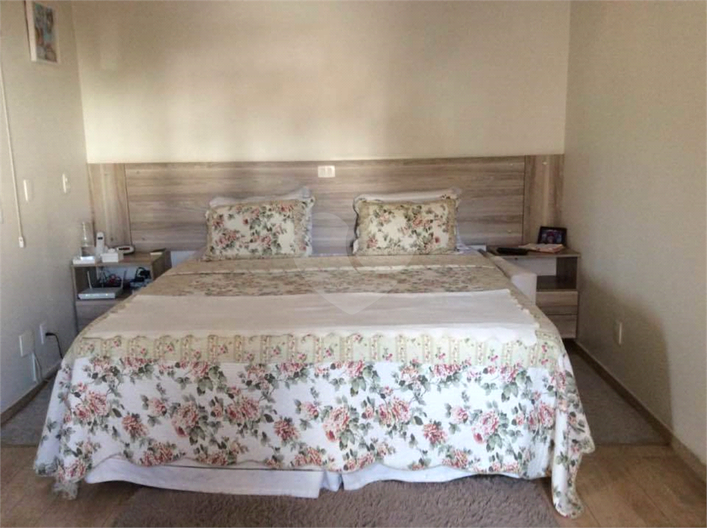 APARTAMENTO em JARDIM GUEDALA