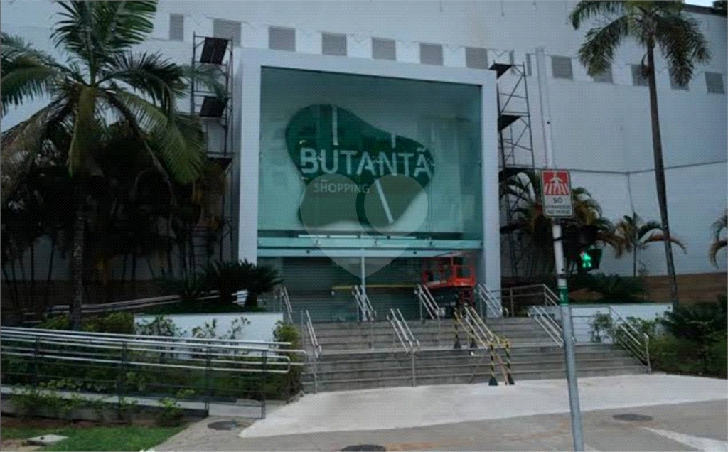 APARTAMENTO em JARDIM GUEDALA