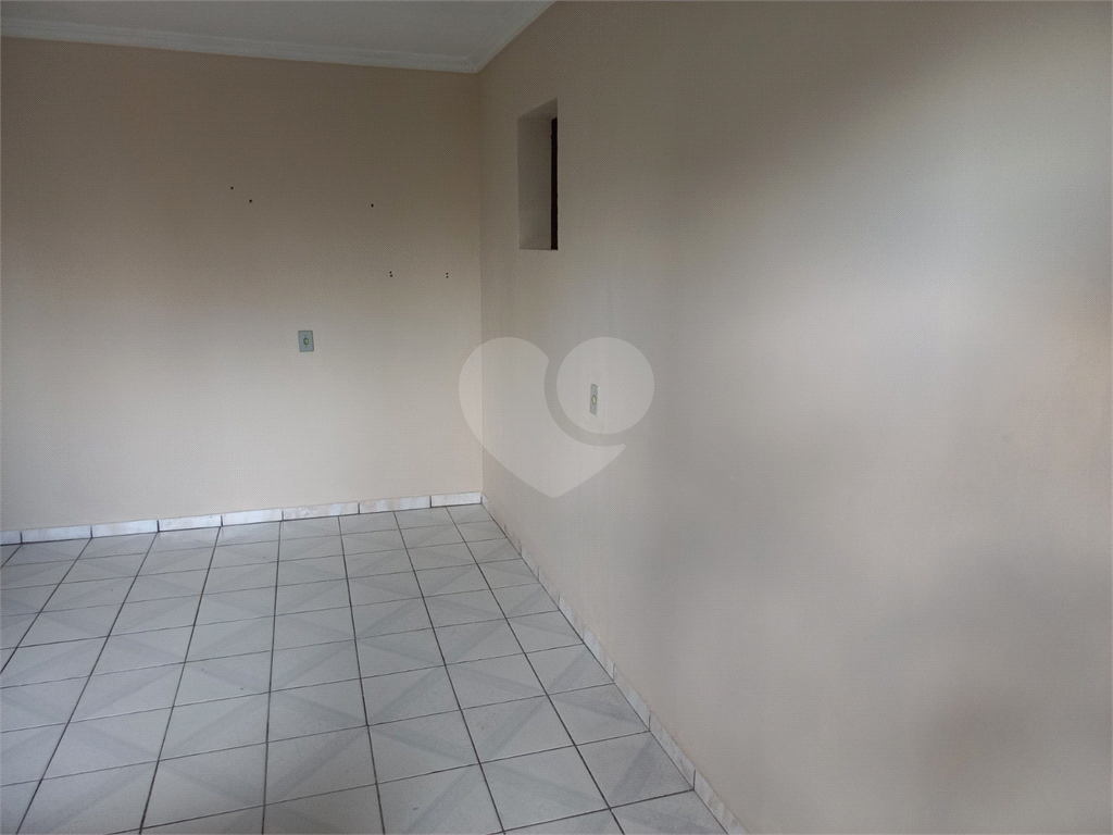 Casa à venda com 4 quartos, 300m² - Foto 12
