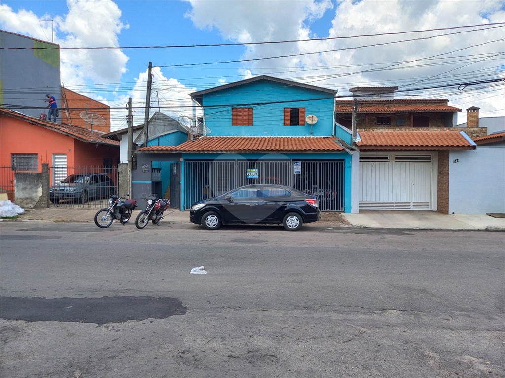 Casa à venda com 4 quartos, 300m² - Foto 1