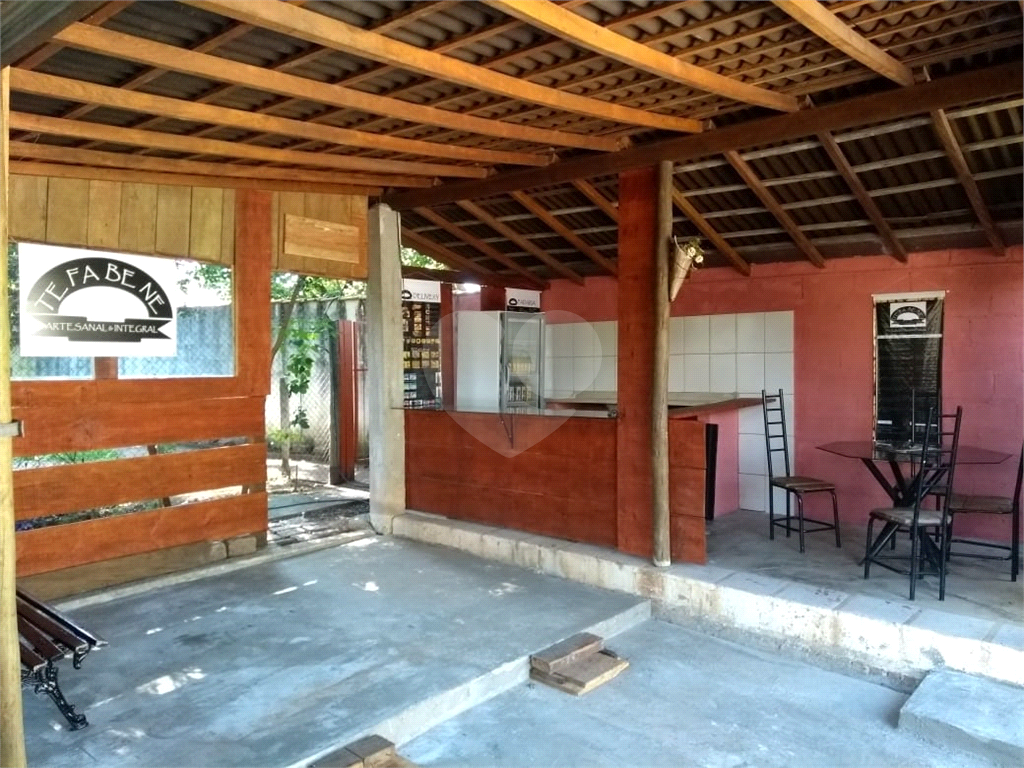 Fazenda à venda com 3 quartos, 250m² - Foto 1