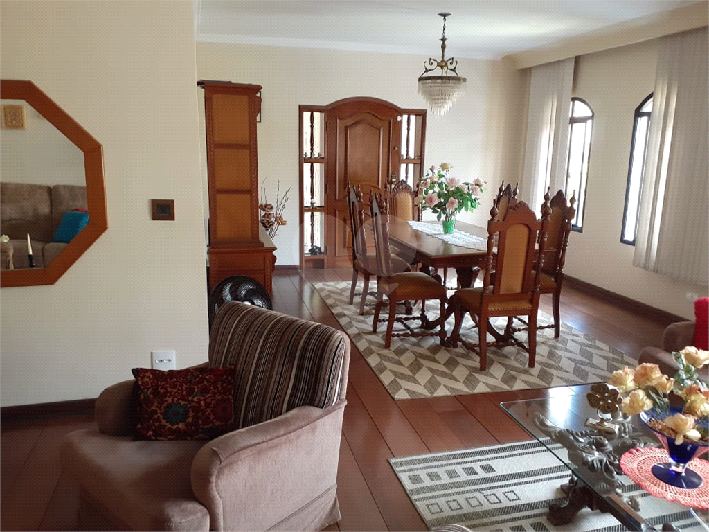 Sobrado na Vila Rosália, terreno 10x30 