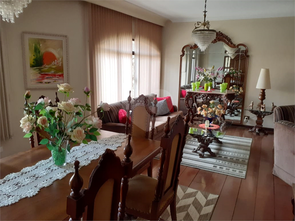 Sobrado na Vila Rosália, terreno 10x30 