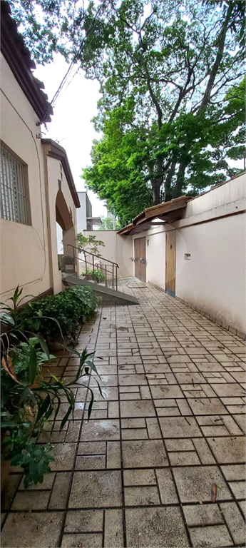 Casa para alugar com 3 quartos, 681m² - Foto 27
