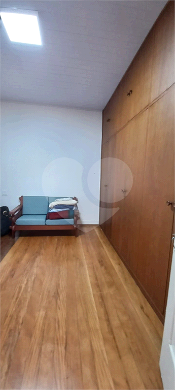 Casa para alugar com 3 quartos, 681m² - Foto 9