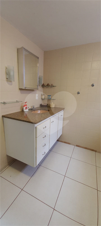 Casa para alugar com 3 quartos, 681m² - Foto 19