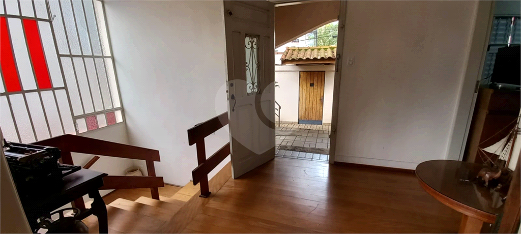 Casa para alugar com 3 quartos, 681m² - Foto 2