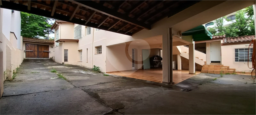 Casa para alugar com 3 quartos, 681m² - Foto 28