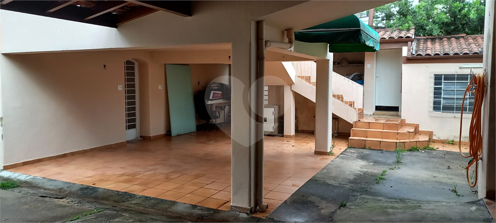 Casa para alugar com 3 quartos, 681m² - Foto 25