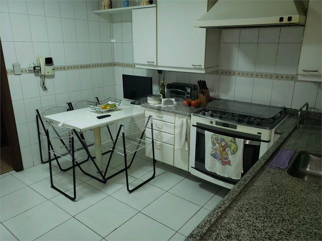 Sobrado à venda com 3 quartos, 100m² - Foto 8