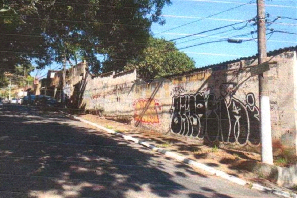 Terreno à venda em Vila Santos - SP