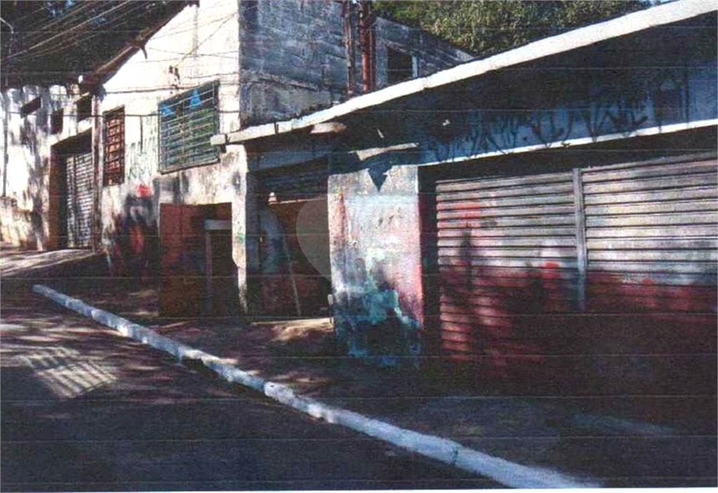 Terreno à venda em Vila Santos - SP