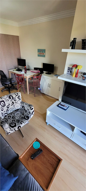 Apartamento à venda com 2 quartos, 63m² - Foto 2