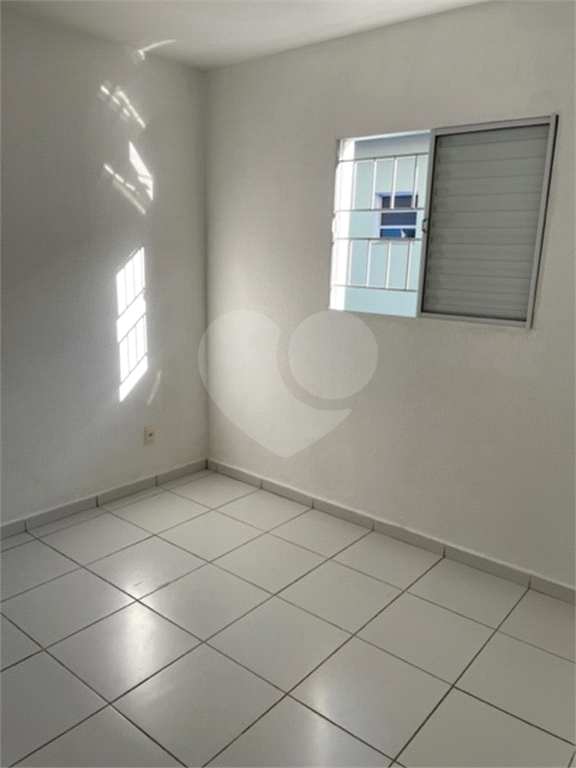 Casa para alugar com 2 quartos, 55m² - Foto 4