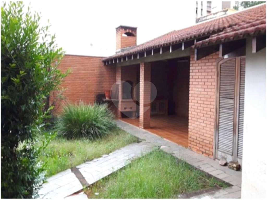 Sobrado à venda com 7 quartos, 435m² - Foto 1