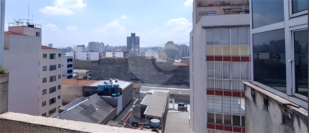Amplo apartamento à venda no Bom Retiro com 2 quartos sendo 1 suíte, 1 vaga-Portaria 24 horas