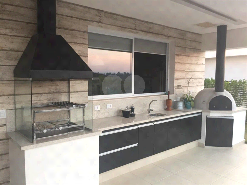 Suntuosa casa para locaçao e venda no Residencial Genesis 1 - 4 suítes e 6 vagas 