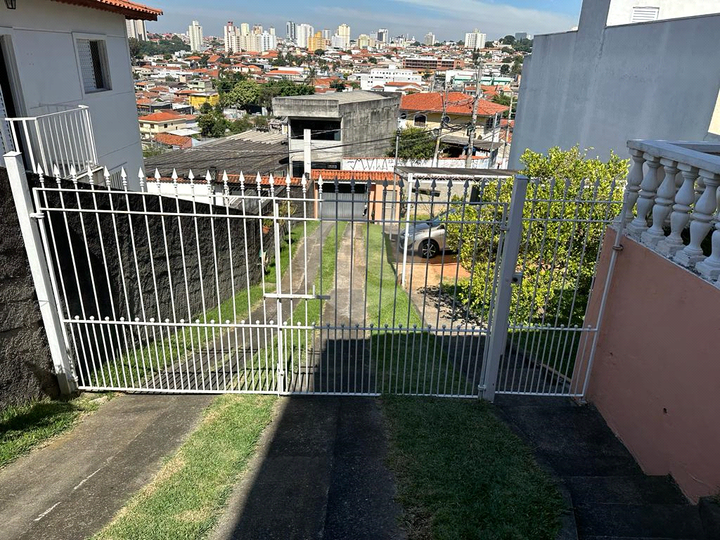 Sobrado à venda com 3 quartos, 300m² - Foto 37