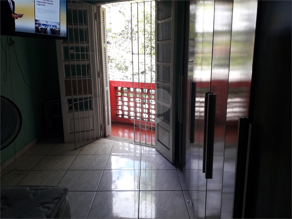 Sobrado à venda com 2 quartos, 90m² - Foto 8