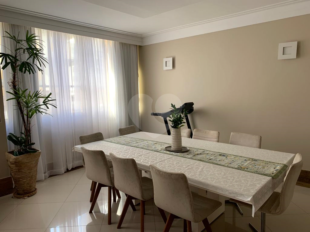 APARTAMENTO em JARDIM PAULISTA