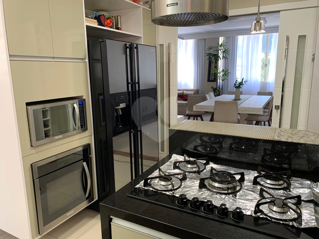APARTAMENTO em JARDIM PAULISTA