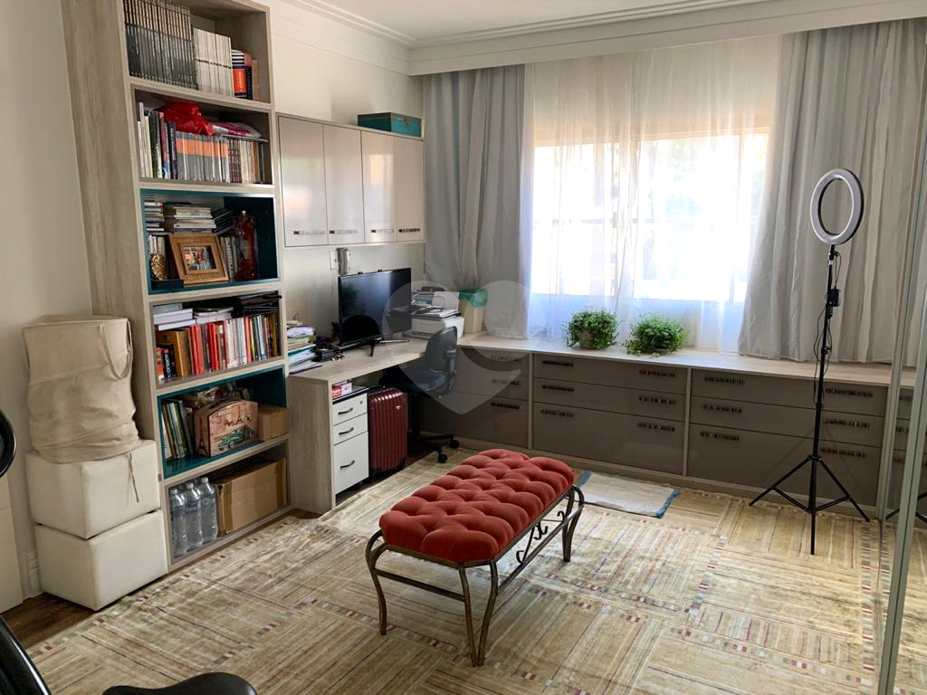 APARTAMENTO em JARDIM PAULISTA
