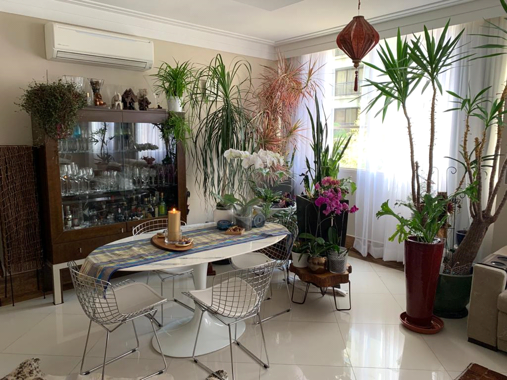 APARTAMENTO em JARDIM PAULISTA
