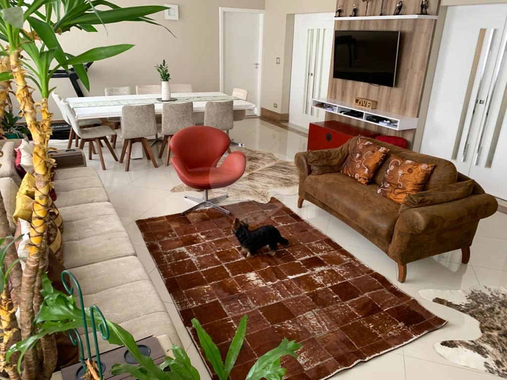 APARTAMENTO em JARDIM PAULISTA