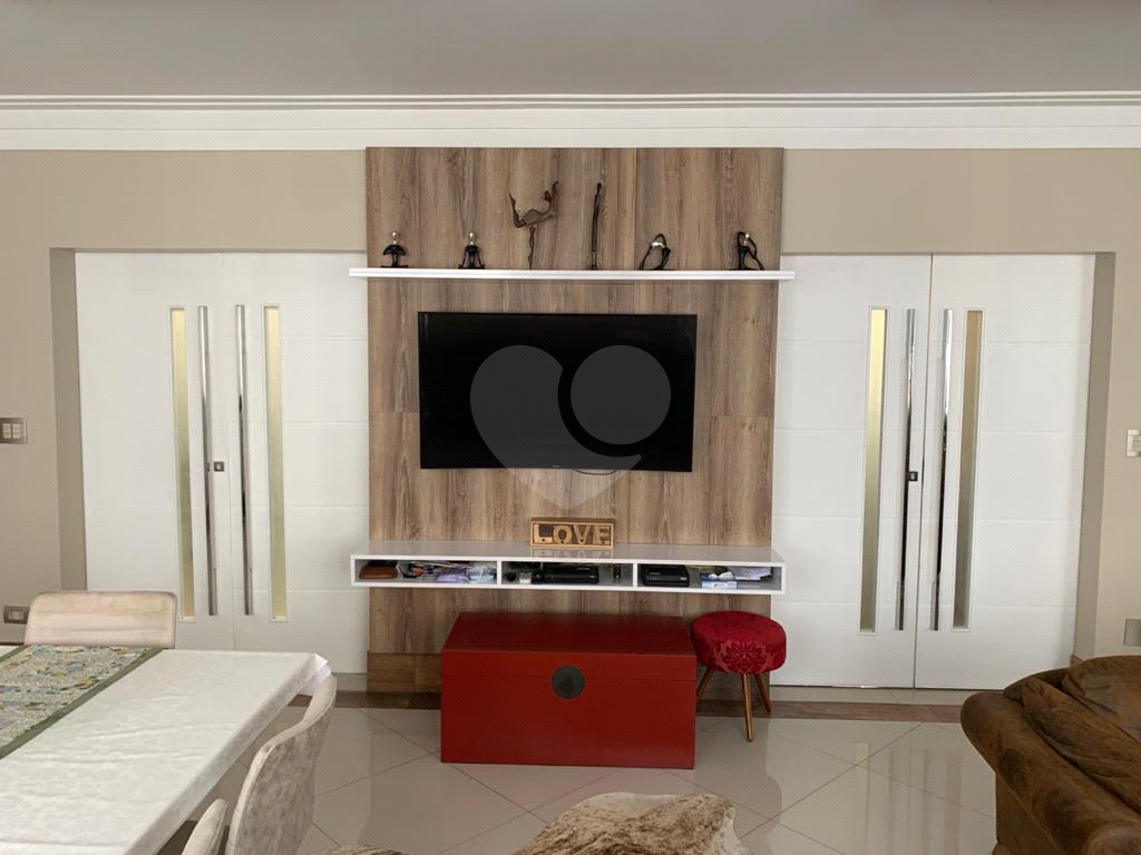 APARTAMENTO em JARDIM PAULISTA
