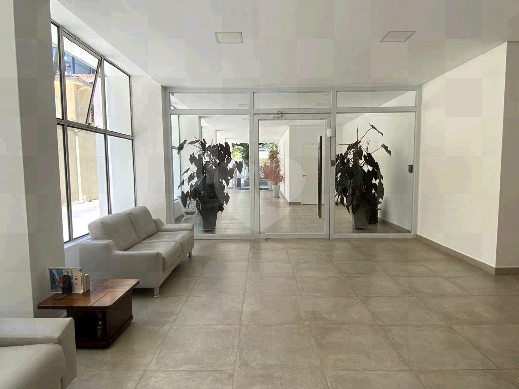 APARTAMENTO em JARDIM PAULISTA