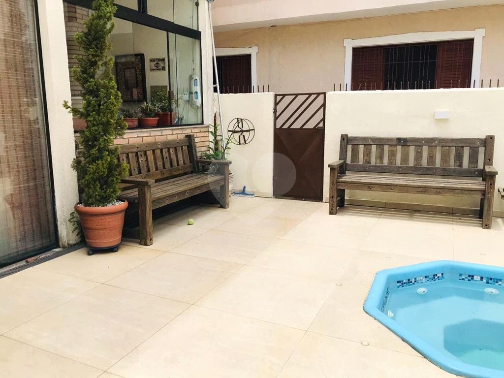 Sobrado em Guarulhos de 188m², 5 vagas 