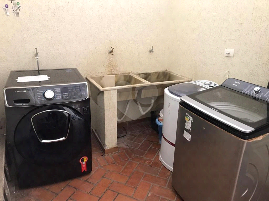 Sobrado em Guarulhos de 188m², 5 vagas 