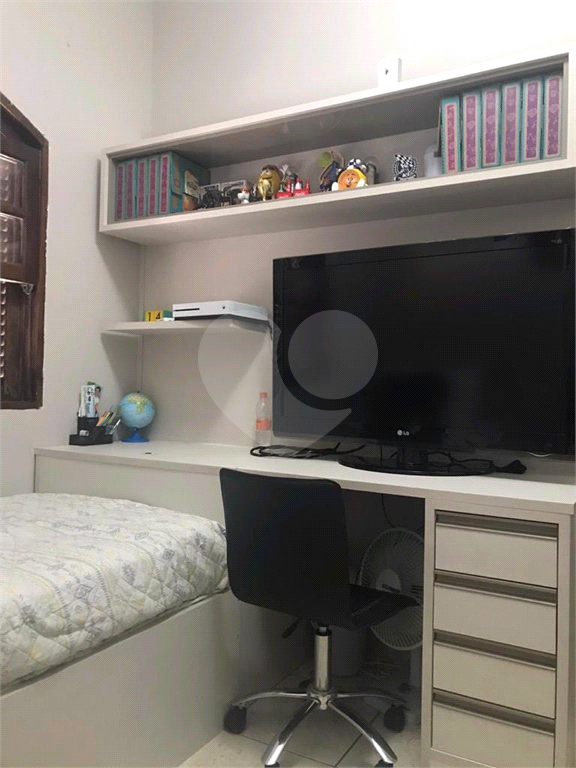 Sobrado em Guarulhos de 188m², 5 vagas 