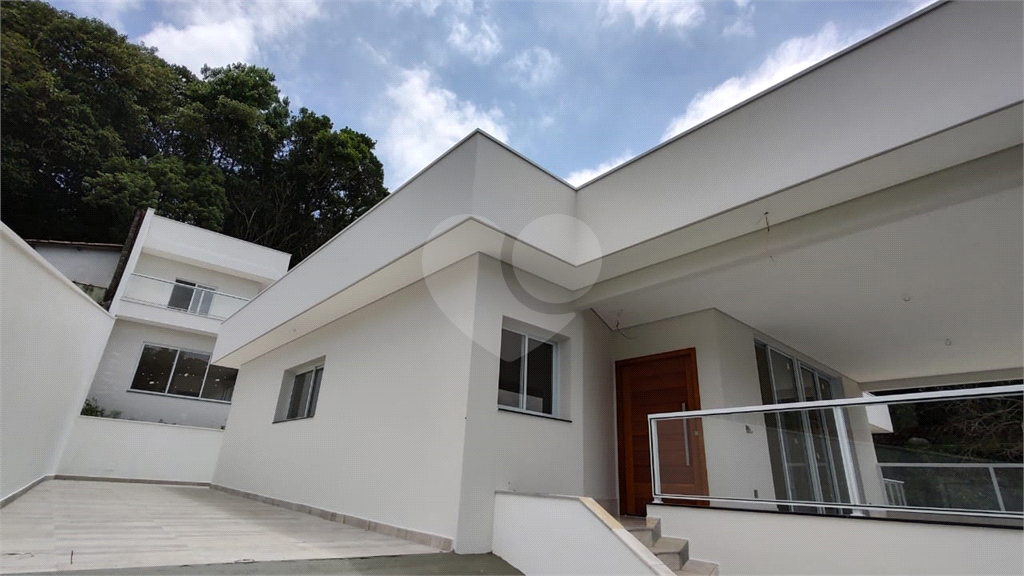 Casa de Condomínio à venda com 4 quartos, 350m² - Foto 3