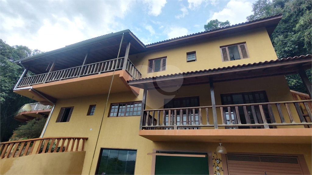 Casa de Condomínio à venda com 4 quartos, 287m² - Foto 1