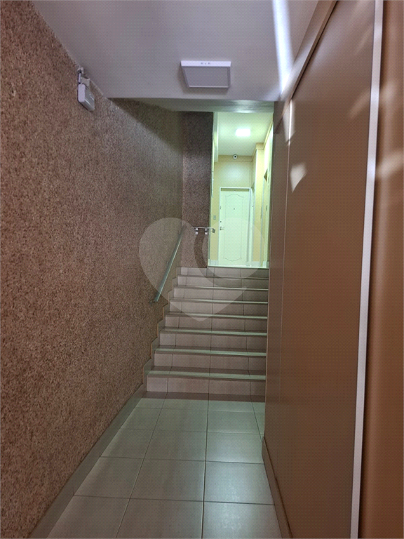 APARTAMENTO em PERDIZES