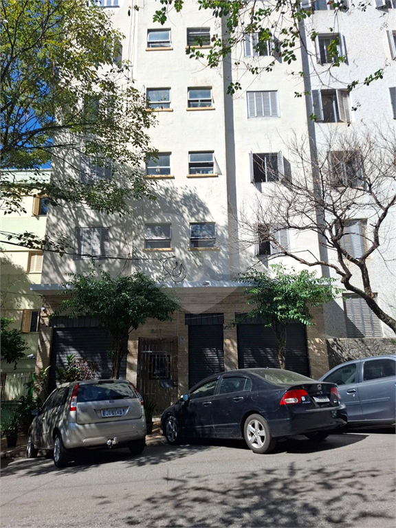 APARTAMENTO em PERDIZES